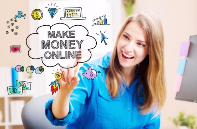 Three Ways to Earn Some Extra Cash Online